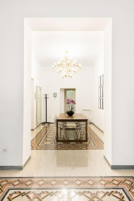 Modern Comfort, Poetic Charm روما المظهر الخارجي الصورة